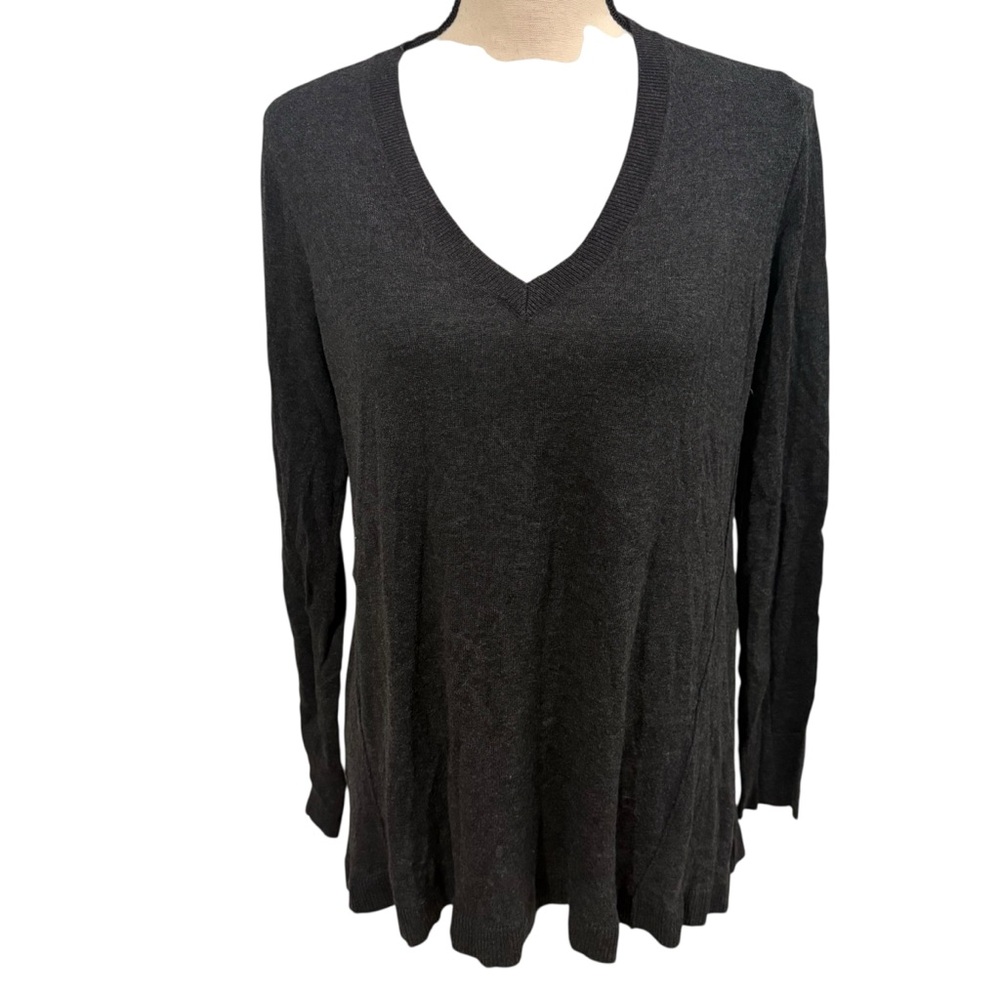 Ann Taylor Charcoal Gray Cashmere Blend V-Neck Sweater Size Medium